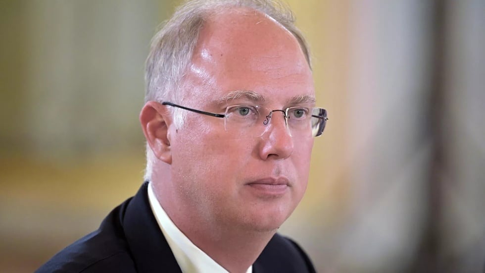 دميترييف: أوروبا تمول منظمات غير حكومية لتصريف أدمغة الجمهور.