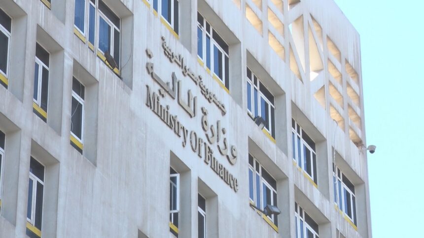 فوائد الدين تستهلك 96% من ميزانية مصر خلال 5 أشهر