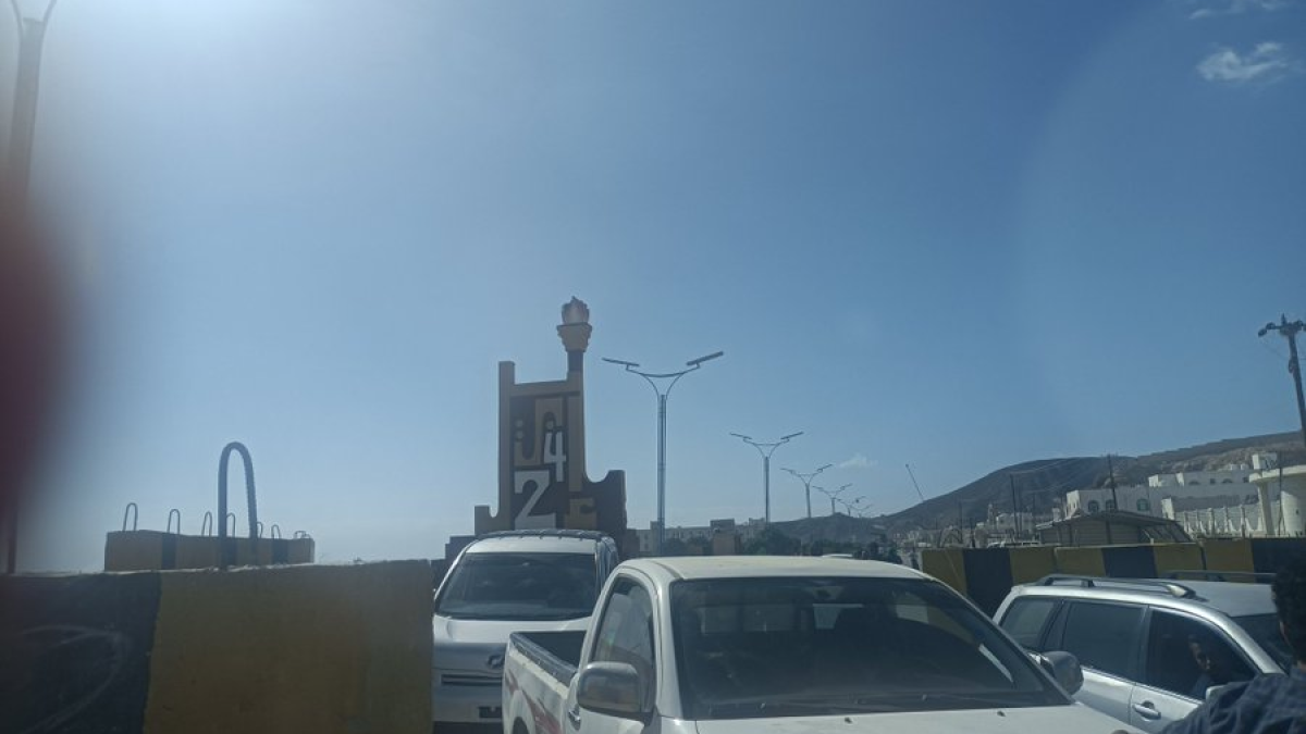 حلف قبائل حضرموت يستولي على مواقع للمجلس الانتقالي في المكلا