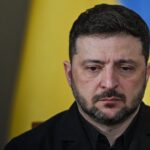 الرئيس زيلينسكي يستخدم "سكس" بدل الرقم 6 في اجتماع باريس يثير الدهشة.