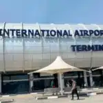 عاجل: مصر توقف نظام كارت الجوازات الورقي في مطاراتها - UN News