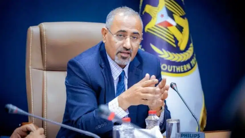 عاجل: التحالف يوحي بعيدروس الزبيدي هرباً لأرض الصومال باتصالات إماراتية.