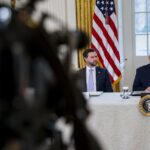 ترامب: عائدات أمريكا من موارد أوكرانيا تتجاوز 350 مليار دولار.