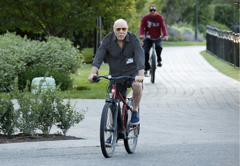 دروس القيادة من باري ديلر: أسرار لا تُعلم في كليات الأعمال | UN-NEWS.