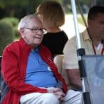 وارن بافت يتقاعد بعد 60 عامًا.. استثمار بـ5 ملايين بالمئة ينتهي.