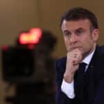 ماكرون يتعهد بحماية الانتخابات الفرنسية من النفوذ الأجنبي (فيديو)