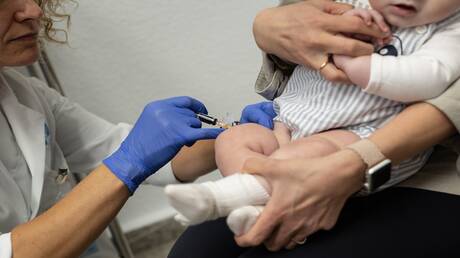 واشنطن تقلل جرعات لقاحات الأطفال في مراجعة غير مسبوقة لحماية صحة الأطفال