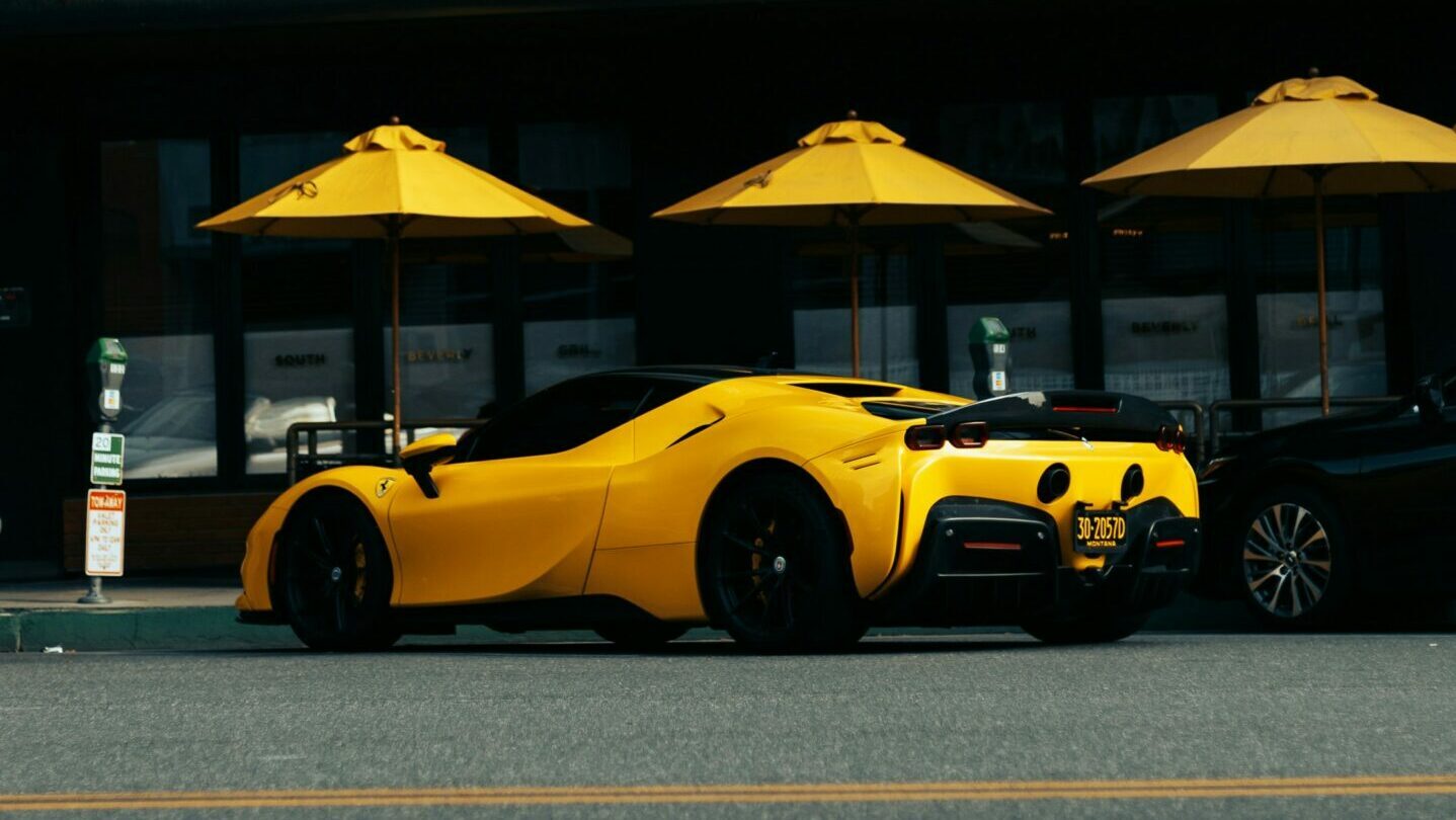 أرامكو تطلق وقودًا مميزًا لتعزيز أداء سيارات الفئة العالية.