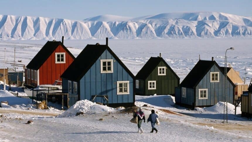 عمدة نوك: سكان غرينلاند يرفضون المطالب الأمريكية يعاملونهم سلعة للبيع