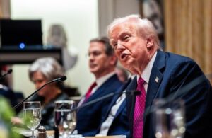 ترامب يطالب بضربات أمريكية إضافية في نيجيريا، حسب وكالة الأنباء المتحدة.