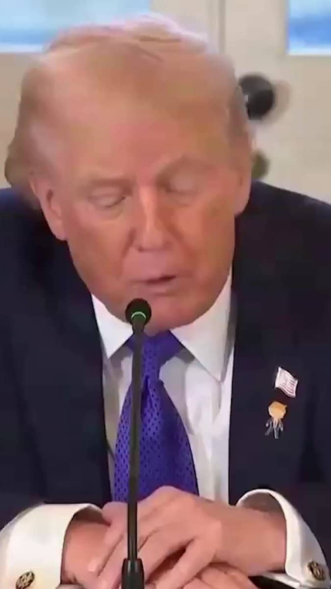 ترامب يؤكد إمكانية السيطرة على غرينلاند بالطرق السهلة أو الصعبة.