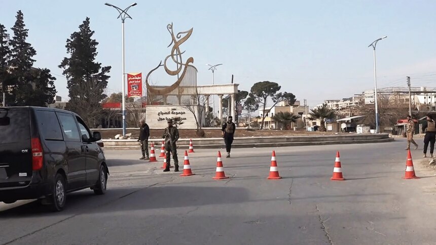 هدوء حذر في حلب وتعليق الدراسة والدوام والرحلات الجوية | أخبار مباشرة