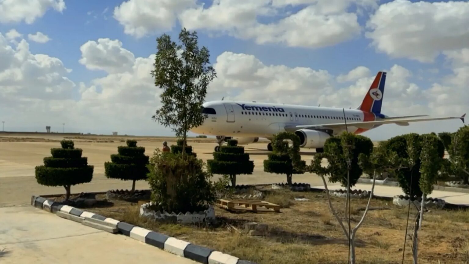 الخطوط اليمنية تستأنف رحلاتها إلى الغيضة بالمهرة | أخر المستجدات