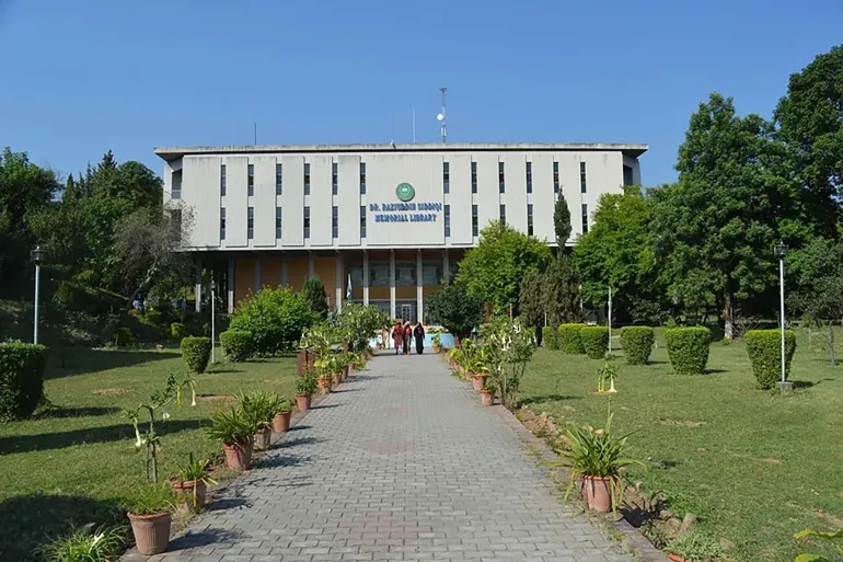 جامعة قائد الأمة في إسلام آباد