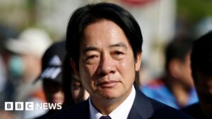 الرئيس التايواني يلغي رحلته بعد سحب الدول الأفريقية تراخيص الطيران.