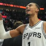 السبايرز يفوزون بالـ NBA play-offs عودة فيكتور ويمبانياما من جديد بعد إصابته بنزف دماغي.