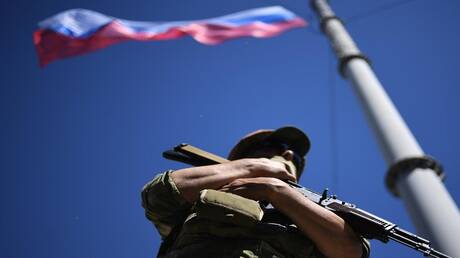 القوات الروسية تستولي على "دولغايا بالكا" بعد تحرير إيلينوفكا وتطويق قسطنطينوفكا.