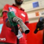 انخفاض محادثات الولايات المتحدة والعراق يرفع أسعار النفط.|