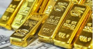 تراجع الذهب لليوم الثاني مع ترقب نتائج المحادثات الإيرانية والمستثمرين