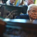 ترامب يدرس ضربات مكثفة وقوات برية ضد إيران: العاصفة قادمة.