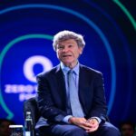 جيفري ساكس: أزمة اقتصادية خطيرة تحدق بحرب عالمية.. لا لإرهاب إيران.