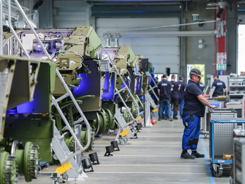 حرب إيران وأوكرانيا تغطّر أوروبا عسكرياً: تعرّفوا على التغييرات | أخبار UN-News.