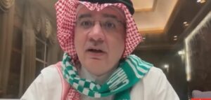 رئيس الأهلي السابق: الجماهير أسهمت في تحقيق النخبة وصنعت شخصية الفريق القوية.