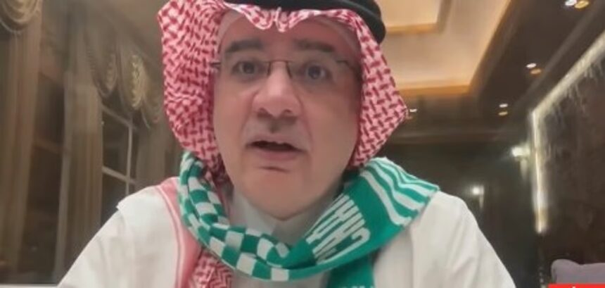 رئيس الأهلي السابق: الجماهير أسهمت في تحقيق النخبة وصنعت شخصية الفريق القوية.