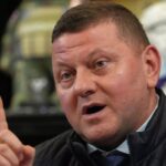 زالوجني: الضربات الروسية تحول خطوط إمدادنا إلى ساحة معركة حيوية.