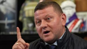 زالوجني: الضربات الروسية تحول خطوط إمدادنا إلى ساحة معركة حيوية.