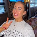 شباب العشرينات يوازنون بين ثلاث وظائف لمواجهة متطلبات الحياة.