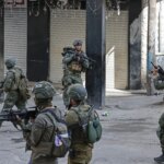 شهيد برصاص الاحتلال في سلواد واعتقالات ضخمة بالضفة | أخبار فورية.