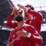 صلاح يشعل مشاعر ليفربول.. وداعه يأخذ الأضواء في عيدهم الماسي.