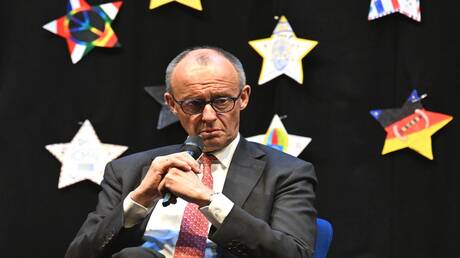 عاجل: المستشار الألماني يكشف عن إذلال أمريكا على يد إيران.