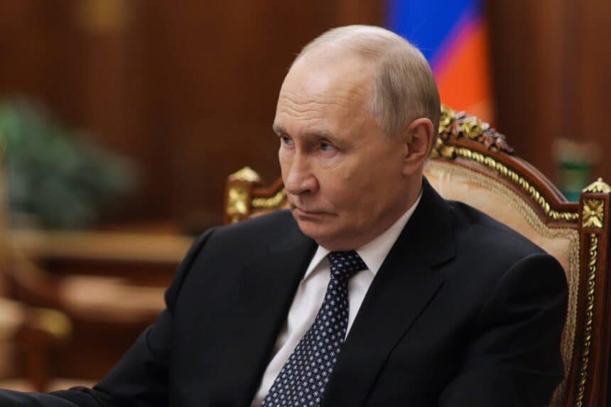 عاجل: بوتين يلقي رسالة من خامنئي في تغطية حصرية لـ un-news.org