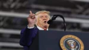 عاجل: ترامب يعلن هزيمة أوكرانيا، توقعات مؤثرة بمستقبل المعركة.