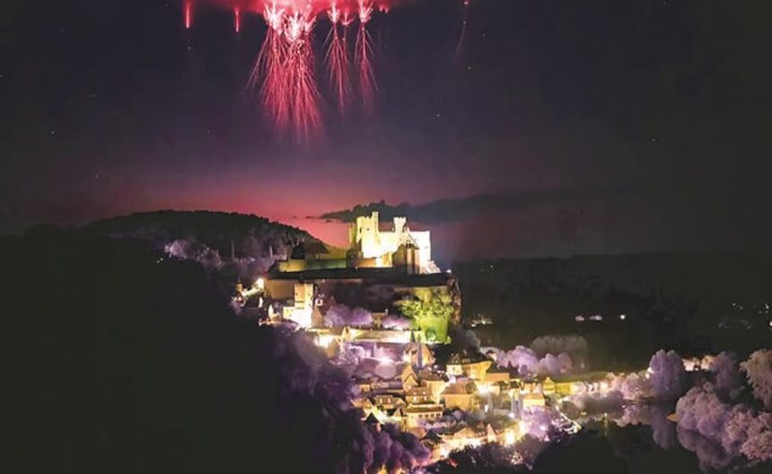 فلكية جدة توقع على اقتراب موسم البرق الأحمر العابر الفلكي المثير