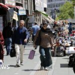 في طهران قصور في المال، والعودة للقتال تحدد واقع الحياة اليومية.