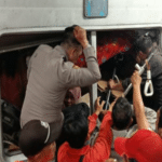 قتل على الأقل أربعة في تصادم قطار في إندونيسيا وإصابة العشرات