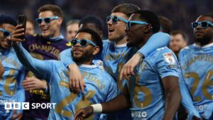 مسابقة كرة القدم: حدد جميع الفائزين بالدوري الإنجليزي الممتاز.