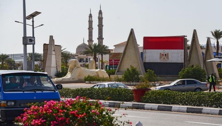 مصر.. شرم الشيخ تعاود استقبال السياح بكثافة بعد تعافيها من التوتر الإقليمي.