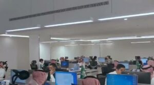 مختص يتوقع تشكيل سوق عمل سعودي جديد بـ340 ألف وظيفة محلية.